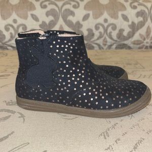 Excellent condition girls Cat & Jack boots